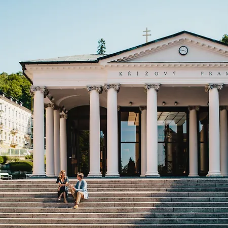 Falkensteiner ホテル